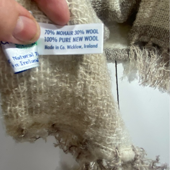 Doneyal Design Handcrafted Natural Fabrics Tan Plaid Mohair Wool Scarf Shawl - Picture 10 of 12